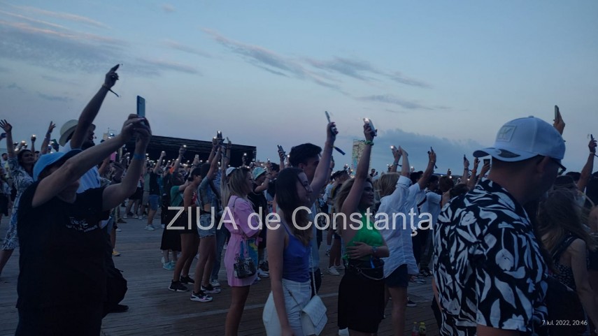 prima zi a festivalului neversea artisti de top si o mare de oameni galerie foto video 789494