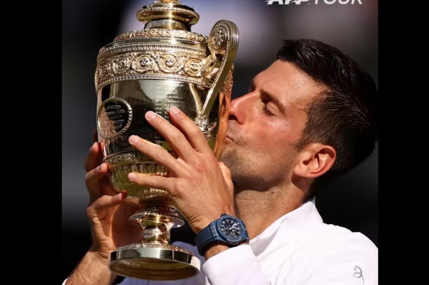Novak Djokovic, câştigător, al turneului de tenis de la Wimbledon. Foto: Facebook/ATP Tour