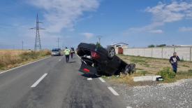 Mercedes răsturnat la ieșire din Ovidiu spre Galeșu (Foto+VIDEO) 