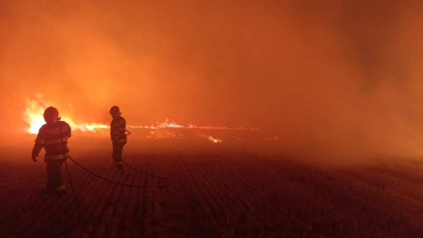 Incendiu în localitatea Măcin. Foto: ISU Delta Tulcea