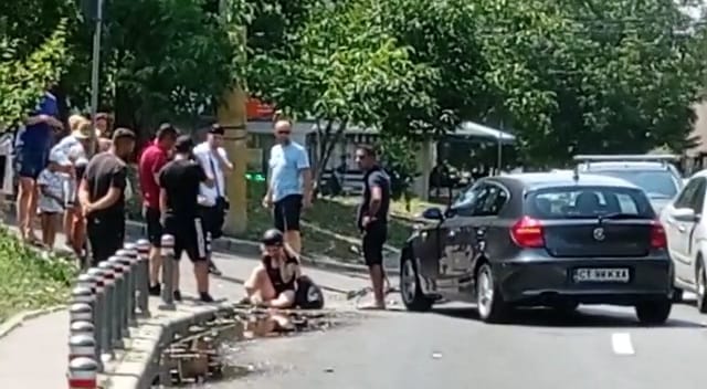 O persoana ranita in urma unui accident dintre o trotineta si un autoturism 
