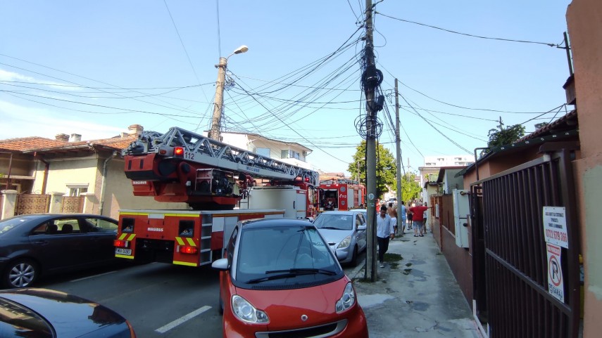 Incendiu Strada Muncel, Constanța. Sursă foto: ZIUA de Constanța