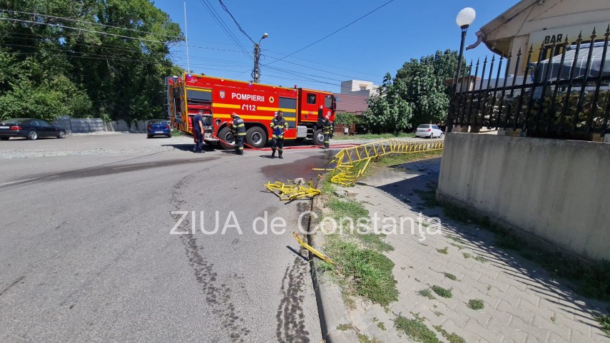 constanta accident rutier la palazu mare un autocamion militar a intrat intr un gard galerie foto video