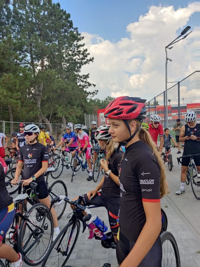 trident triathlon team constanta amalia singuran clasari bune la cupa europeana de la chisinau galerie