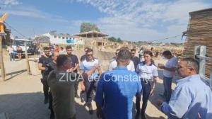 Intervenție cu jandarmi în Vama Veche. Al doilea bar demolat pe plajă în două zile (GALERIE FOTO+VIDEO)    