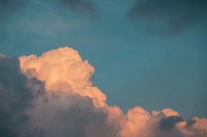 Atenționare de călătorie Republica Franceză - Furtuni și precipitații abundente în Corsica. Anunțul MAE