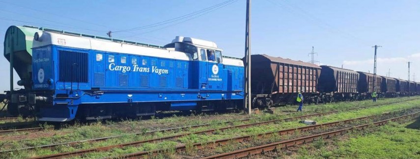 prima garnitură de tren cu cereale din Ucraina, foto: Facebook/ Costel Fotea 