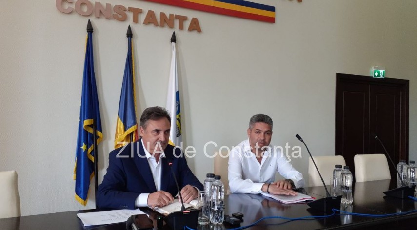 Constanta: LIVE TEXT. Se semneaza contractele de delegare de gestiune a serviciului public de transport judetean de persoane (GALERIE FOTO)         