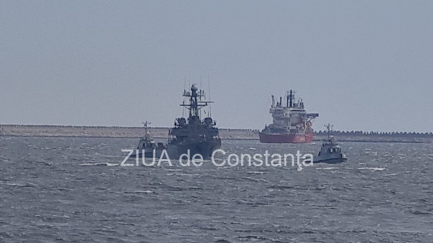 update nava militara avariata de o mina pe marea neagra a ajuns in portul constanta galerie foto video