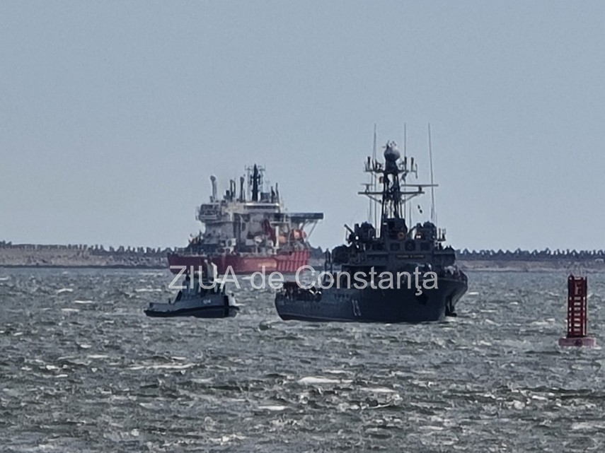 update nava militara avariata de o mina pe marea neagra a ajuns in portul constanta galerie foto video