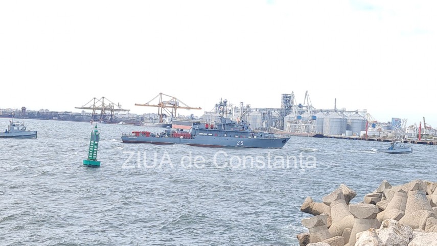 update nava militara avariata de o mina pe marea neagra a ajuns in portul constanta galerie foto video
