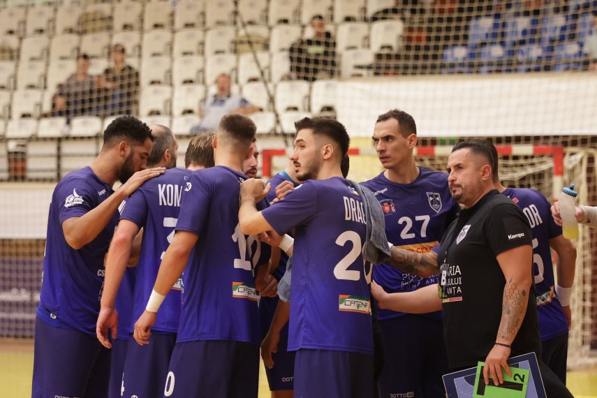 un nou thriller marca csm constanta delfinii succes la limita cu csm bucuresti galerie foto 795702 un nou thriller marca csm constanta delfinii succes la limita cu csm bucuresti galerie foto 795702