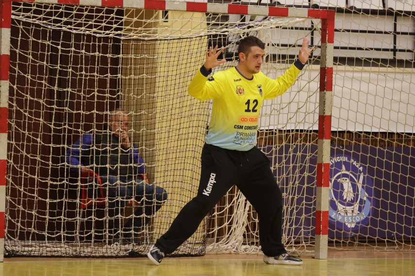 un nou thriller marca csm constanta delfinii succes la limita cu csm bucuresti galerie foto 795702 un nou thriller marca csm constanta delfinii succes la limita cu csm bucuresti galerie foto 795702