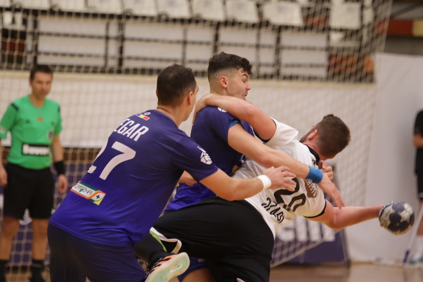 un nou thriller marca csm constanta delfinii succes la limita cu csm bucuresti galerie foto 795702 un nou thriller marca csm constanta delfinii succes la limita cu csm bucuresti galerie foto 795702