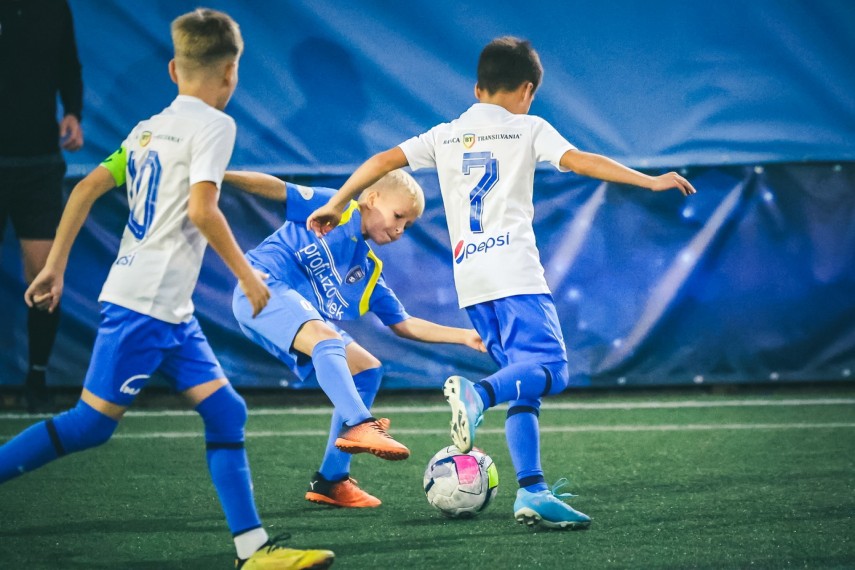 locul patru pentru academia hagi under 13 la premier junior cup infrangere la penalty uri in finala mica