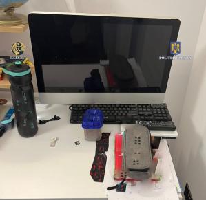 Descinderi ale procurorii DIICOT la persoane suspectate de transfer neautorizat de date informatice