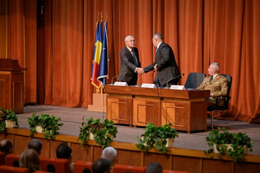 Ceremonia de Învestire a Ministrului Apărării. Foto: facebook/MAPN