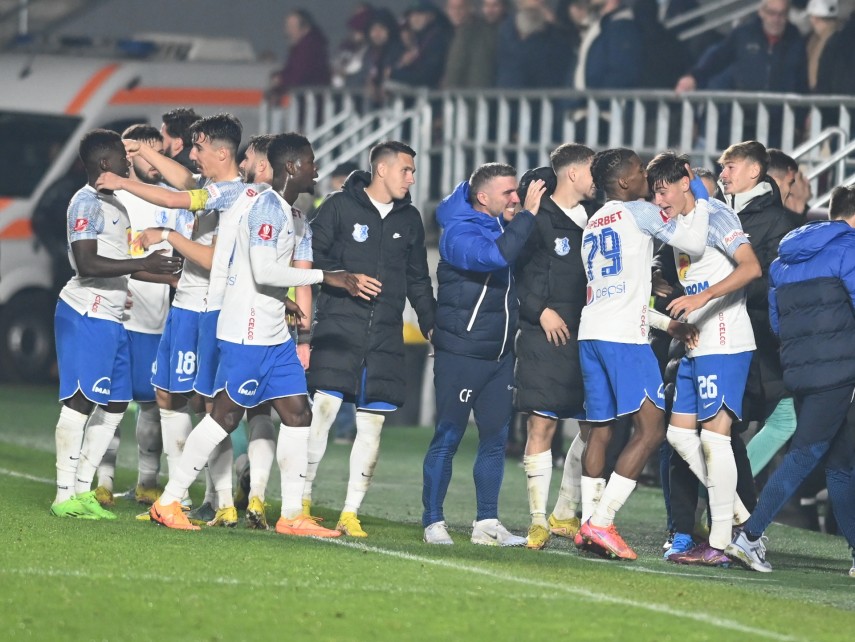gheorghe hagi i a testat pe tinerii farului in vulcanul din giulesti pustii au luat examenul adrian mazilu