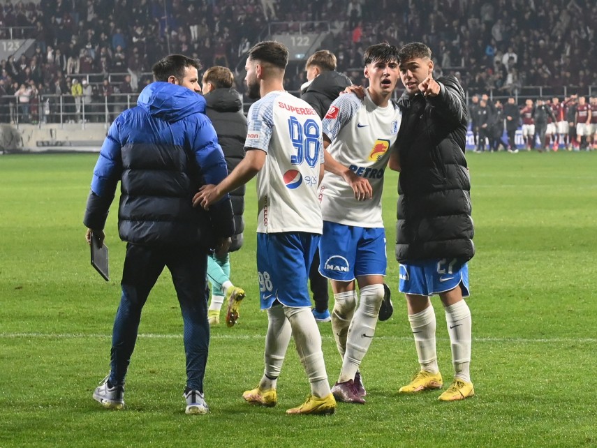 gheorghe hagi i a testat pe tinerii farului in vulcanul din giulesti pustii au luat examenul adrian mazilu