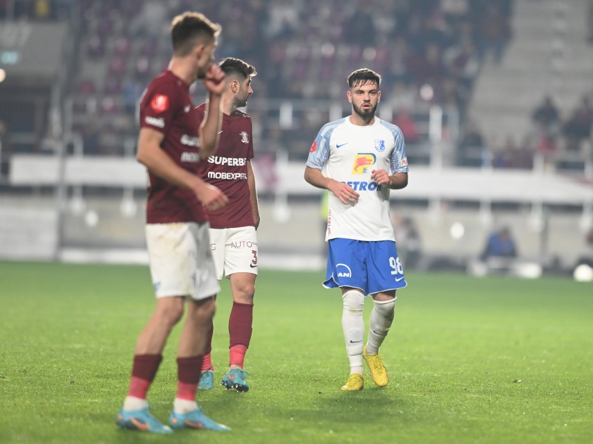 gheorghe hagi i a testat pe tinerii farului in vulcanul din giulesti pustii au luat examenul adrian mazilu
