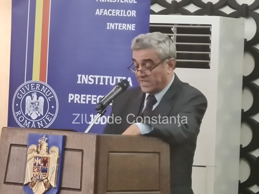 Istoricul  Constantin Cheramidoglu, din partea comunității elene