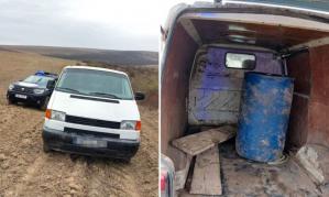 Ce au descoperit polițiștii de frontieră la controlul unei autoutilitare care se deplasa pe un drum neamenajat, în zona localității Oltina