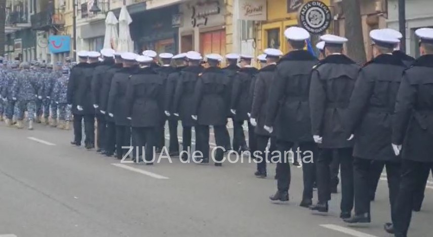 Iata restrictiile de trafic: Au inceput repetitiile pentru parada de 1 Decembrie la Constanta (VIDEO) 