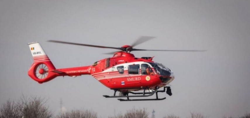 UPDATE. O victima incarcerata in urma unui accident rutier intre doua autoturisme pe podul de la Cernavoda     