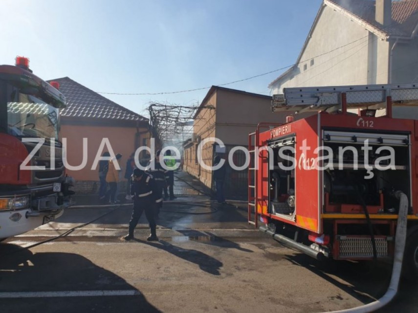 Incendiu la Constanta! Pompierii ISU Dobrogea intervin 