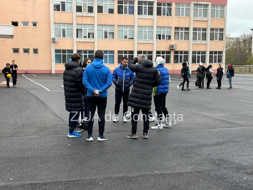 LIVE TEXT. Proiectul Invatam sa fim campioni“: Farul Constanta, intalnire cu elevii de la Liceul Teoretic George Calinescu (GALERIE FOTO+VIDEO)) 
