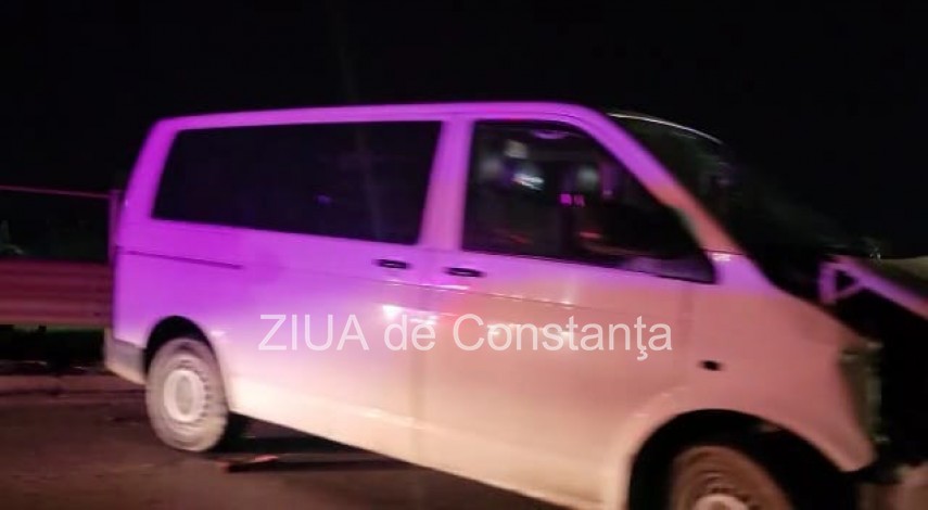autoturism intrat in parapet pe podul de la cumpana 801533