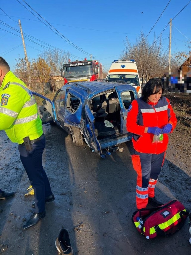 trei persoane ranite intr un accident rutier in prima zi de craciun unde a avut loc evenimentul rutier trei persoane ranite intr un accident rutier in prima zi de craciun unde a avut loc evenimentul rutier