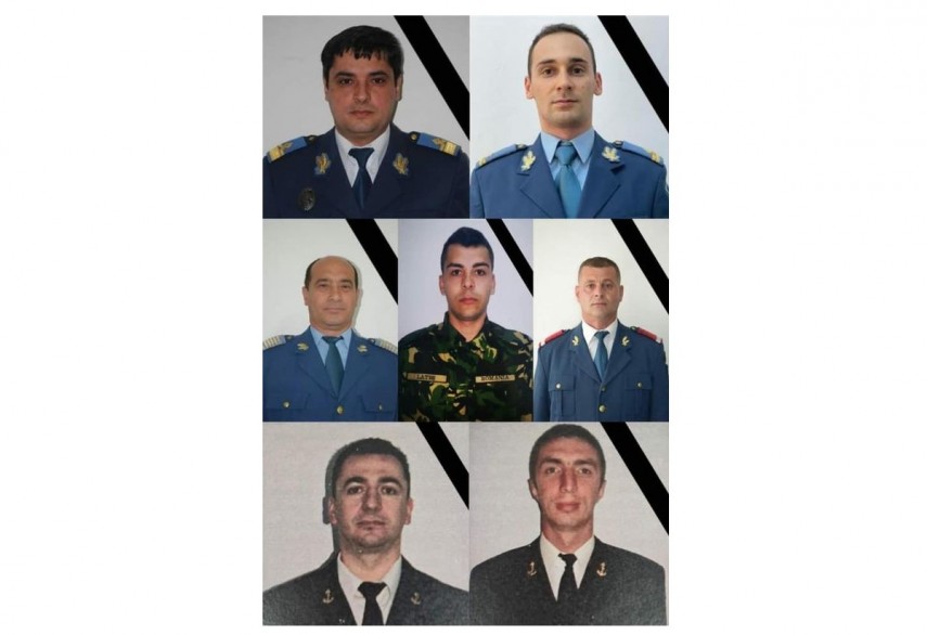 Șapte dintre militarii decedați în accident Foto: MApN