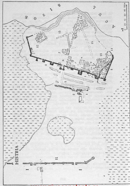 Historique en 1960. Plan de la forteresse.  Source des photos : 