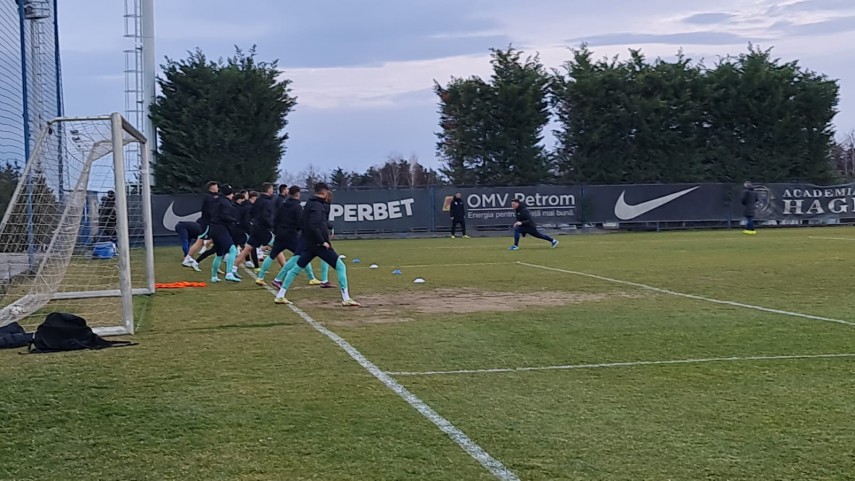 primul antrenament din noul an pentru farul constanta jucatori noi prezentati 803183