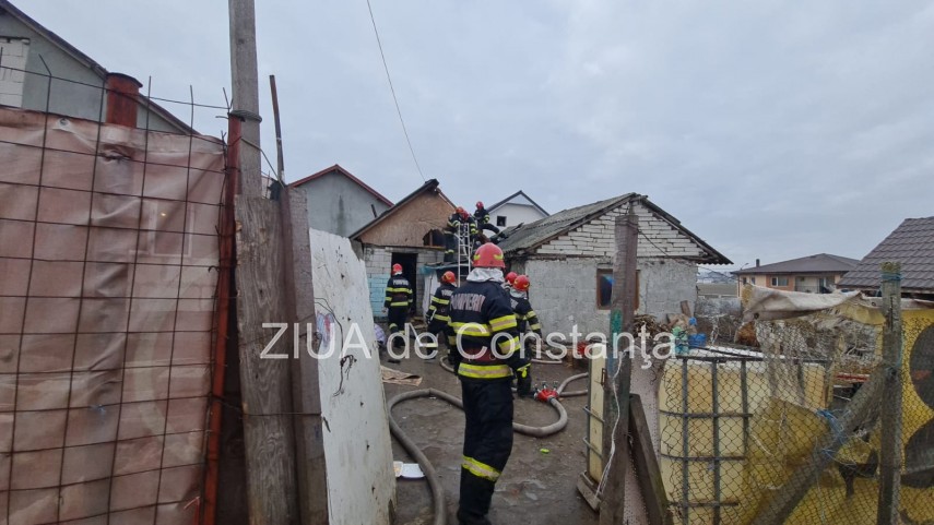 Incendiu Valu lui Traian. Foto: ZIUA de Constanţa