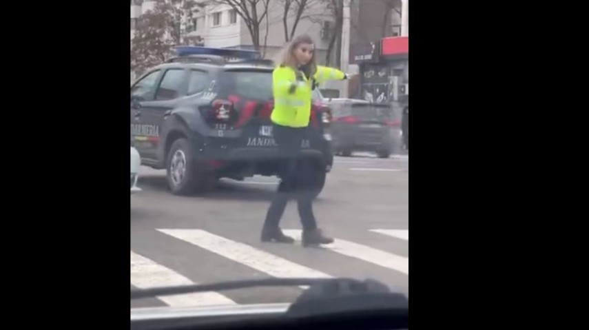 Poliţistă. Foto: Facebook-Sonia Simionov şi debraila.ro