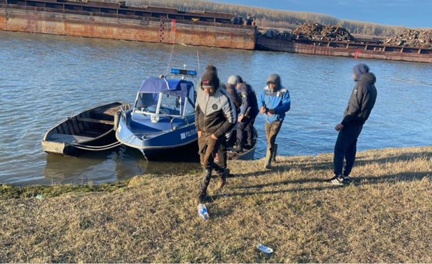 Cinci persoane prinse în flagrant, foto: Garda de Coastă 