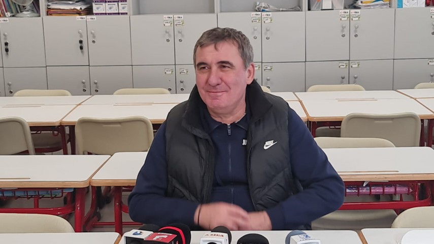 hagi dupa vizita la scoala gimnaziala nr 23 constantin brancoveanu cea la care a invatat am o placere