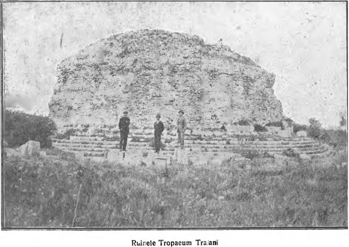 Adamclisi, 1924. Sursă foto: „Constanţa şi Techirghiol, 1924: ghid ilustrat pentru vizitatori” de de Th. Ionescu și I. N. Duployen