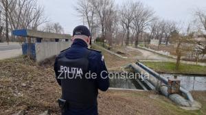 UPDATE Persoană înecată, scoasă din lac, la intrare în Mamaia (GALERIE FOTO+VIDEO)      