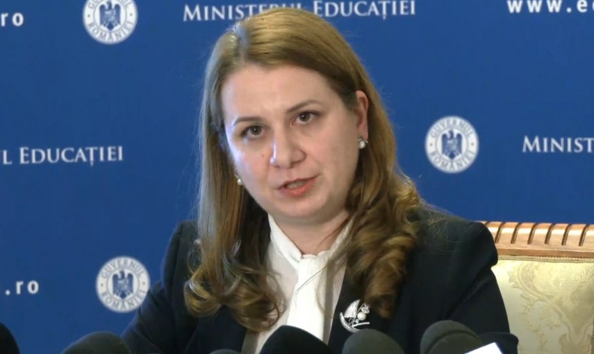 Ministrul Educației, Ligia Deca. Foto: facebook/Ministerul Educației