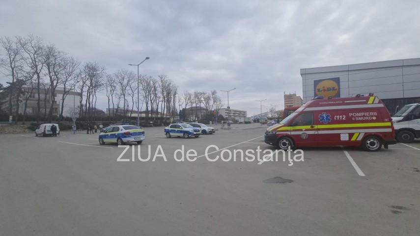 update incendiu la magazinul lidl din eforie nord judetul constanta intervin mai multe echipaje de pompieri