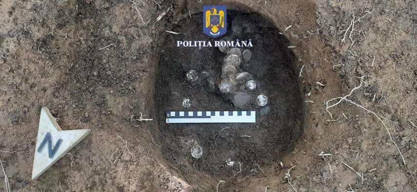 politia romana in 2022 au fost recuperate 2 307 bunuri culturale mobile 48 dintre acestea fiind bunuri