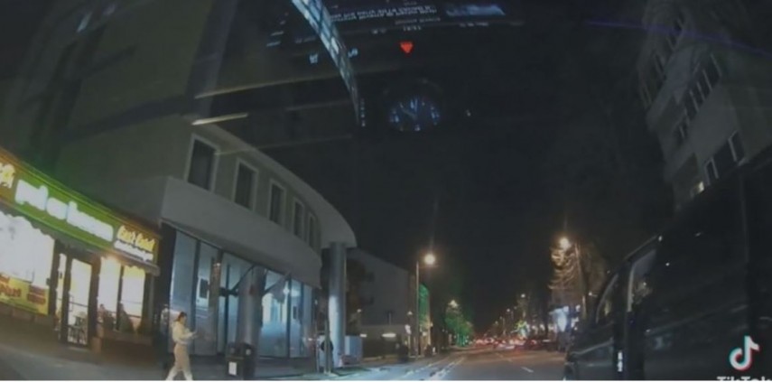 In pericol de a fi accidentat de autospeciala politiei: Ce spune IPJ Constanta despre pietonul care a traversat neregulamentar pe bulevardul Tomis (VIDEO)   