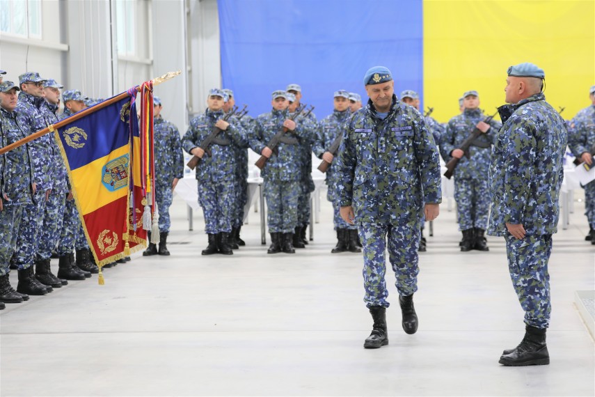imagini de la ceremonia aniversara scoala de instruire pentru aparare antiaeriana general de brigada