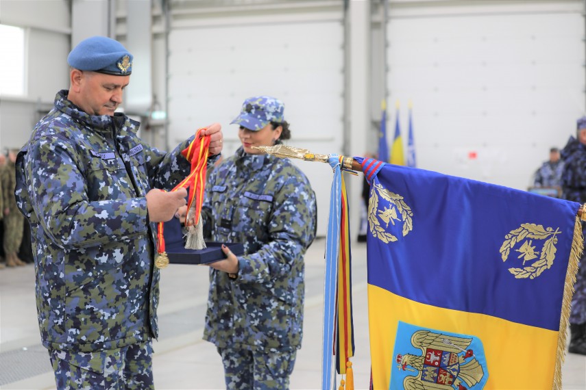 imagini de la ceremonia aniversara scoala de instruire pentru aparare antiaeriana general de brigada