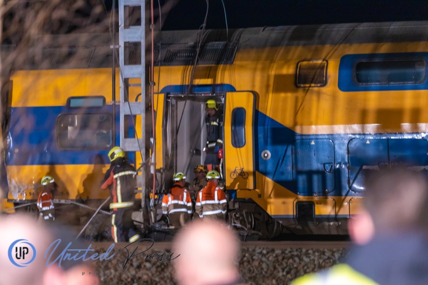 accident feroviar in olanda zeci de persoane au fost ranite dupa ce un tren a deraiat foto 810618