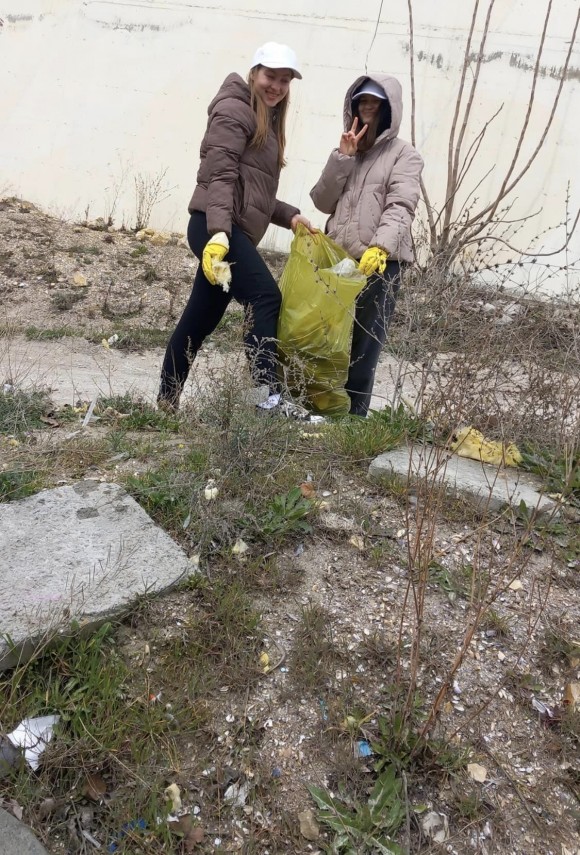 polaris holding constanta plaja 3 papuci ecologizata alaturi de liga studentilor universitatii ovidius