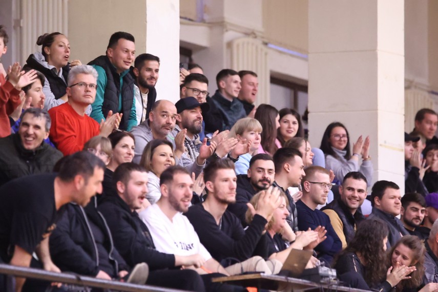 baschet csm constanta succes pretios fanii le au purtat pe fete spre o mare victorie si cu un pas mai